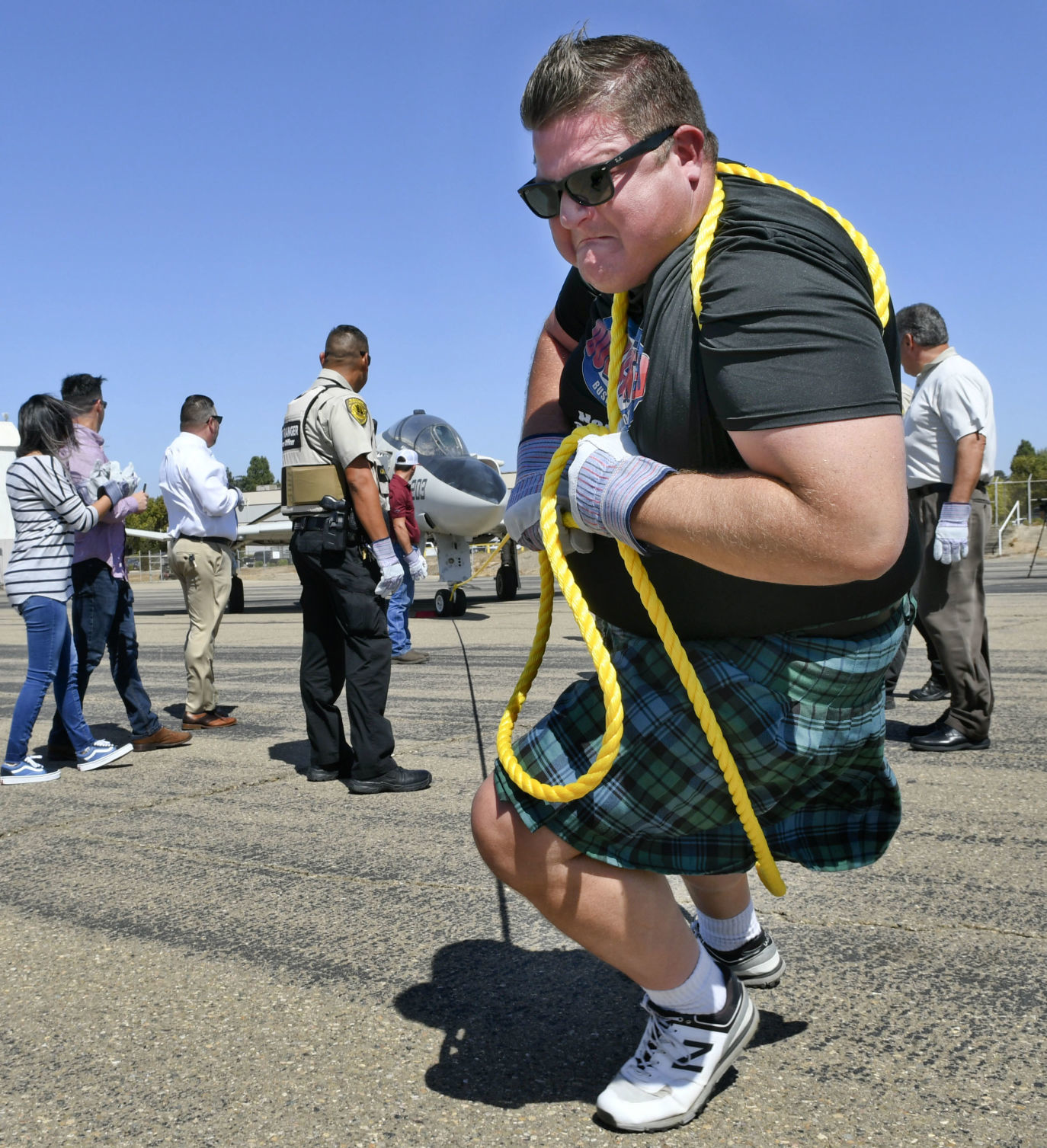 091019 Plane pull 02.jpg